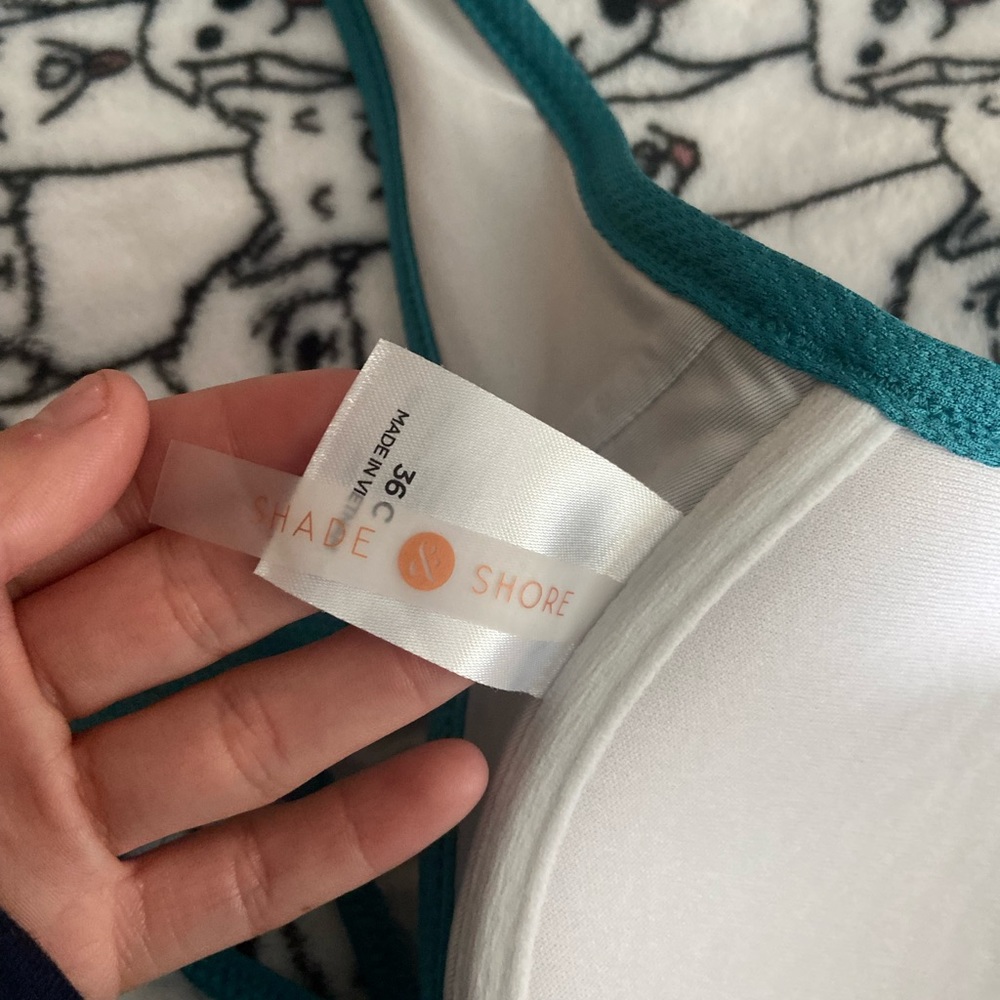 Bathing suit - Picture 3 of 3